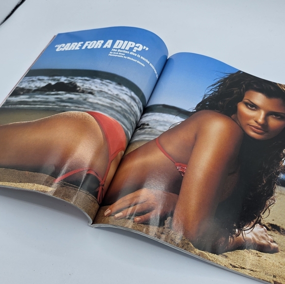 Vintage October 2000 Stuff Magazine Ali Landry Cover Issue - Picture 6 of 10